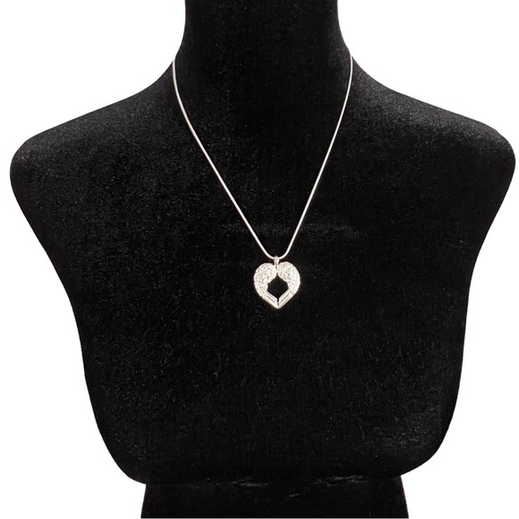 Silver Angel Wings Necklace - Picture 5 of 6